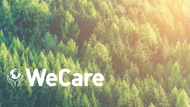 Natuur met WeCare logo op de voorgrond